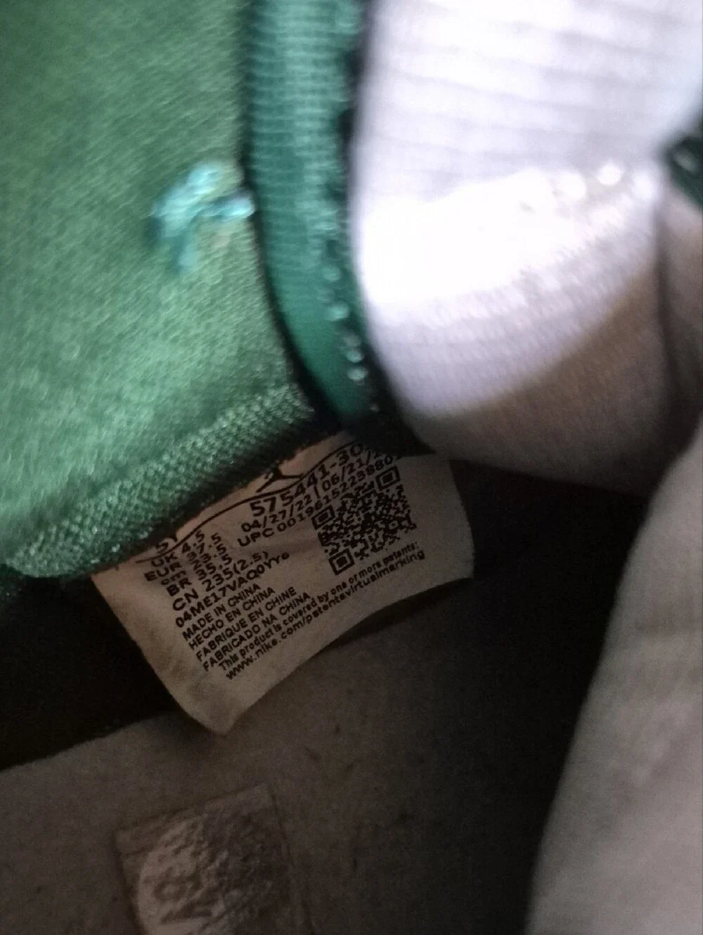 Nike Kids High-Top Sneakers in Green and White